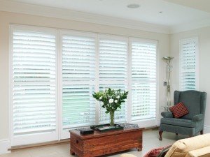 Privacy and light control with lounge shutters